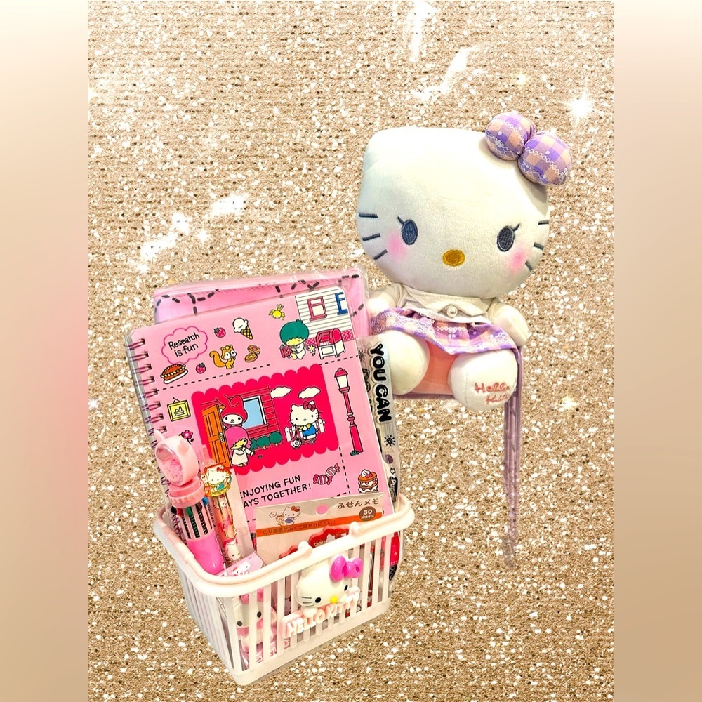Sanrio’s Hello Kitty Big Fan Bundle